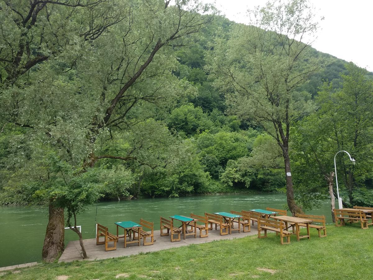 Camp Vrbas Hotel Rekavice Buitenkant foto