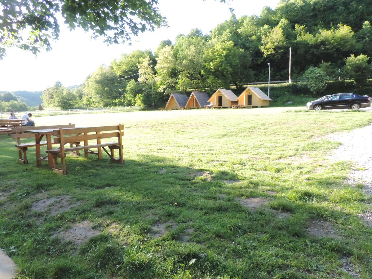 Camp Vrbas Hotel Rekavice Buitenkant foto